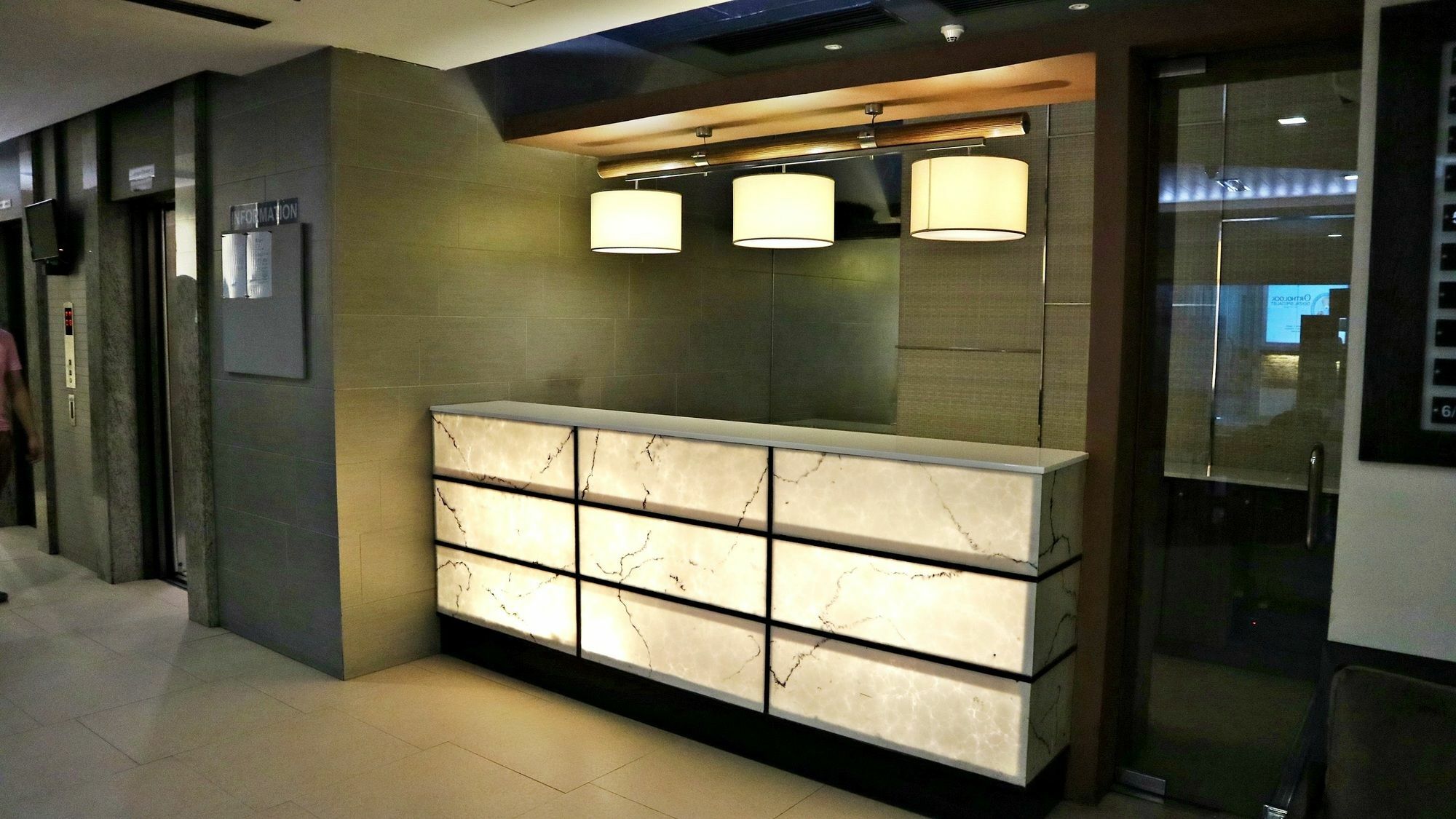 Antel Serenity Suites At Poblacion Makati Makati City Luaran gambar